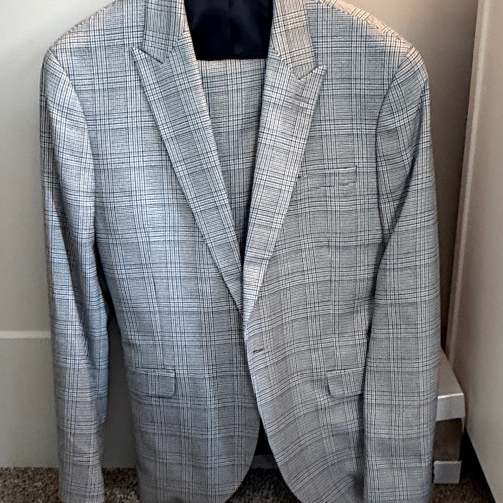 Men's Gray Plaid Suit by TOP MAN! 44R Slim
